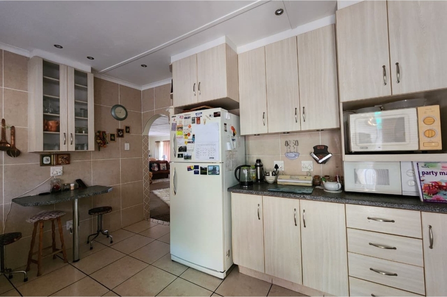 3 Bedroom Property for Sale in Noorsekloof Eastern Cape